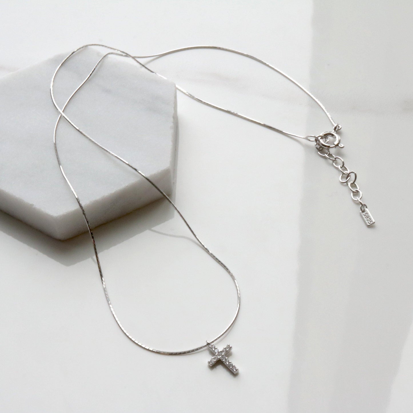 Cross pendant silk necklace